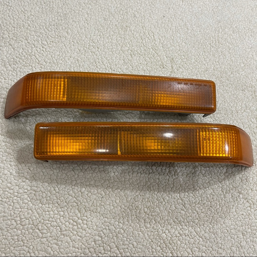 OEM GMC Turn Signal Parking Lights LH RH 16524255 16524256 1998 - 2004 Chevy